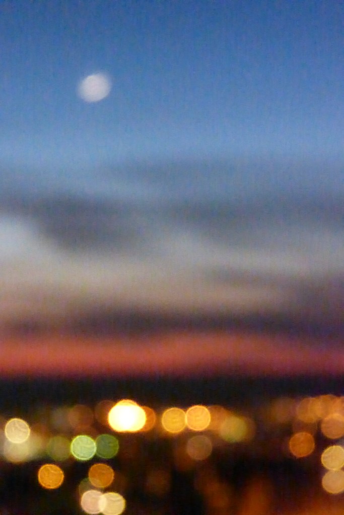 Photo Rozenn Guilcher ville floue